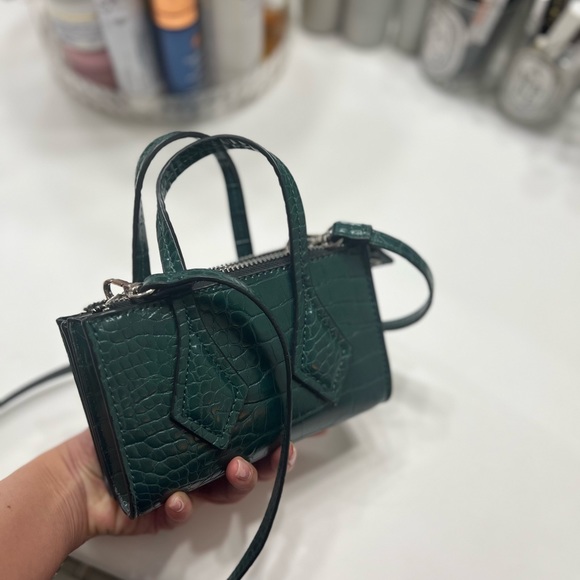 Zara mini green croc embossed bag crossbody - Picture 2 of 3